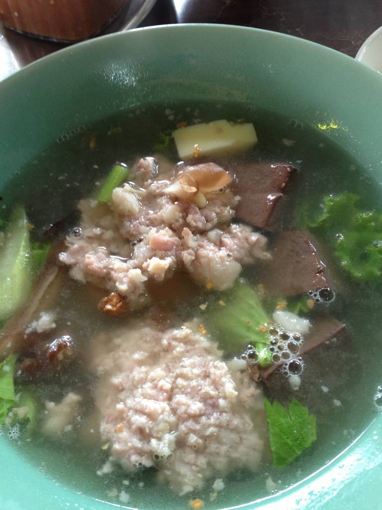 ข้าวเลือดหมูตราด