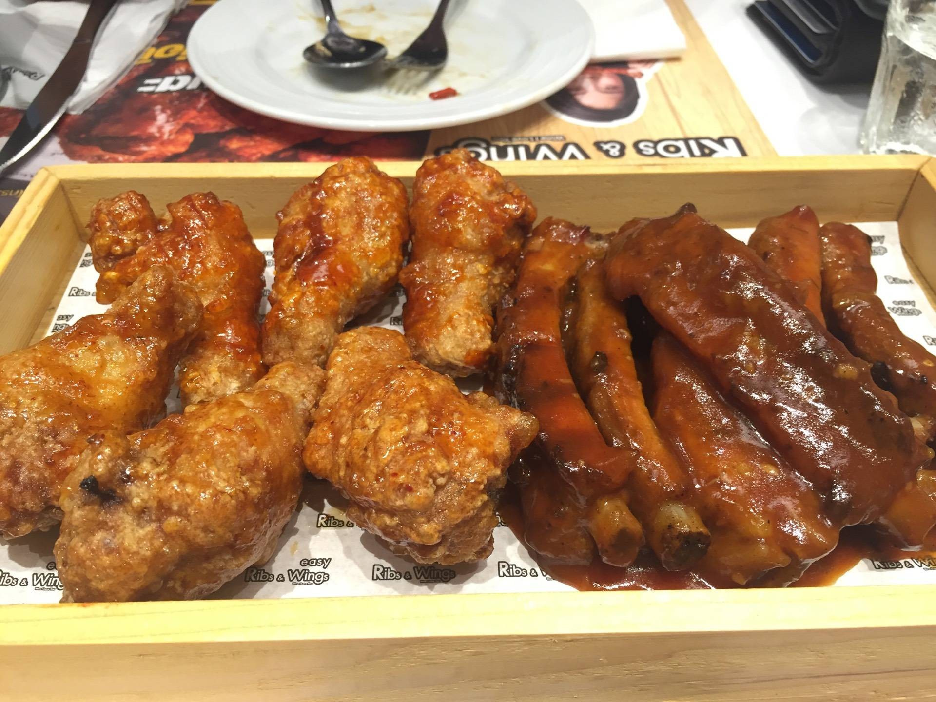 รีวิวร้าน Easy Ribs And Wings By Wine I Love You CTW central world ชั้น7 เยื้องๆกับ momo