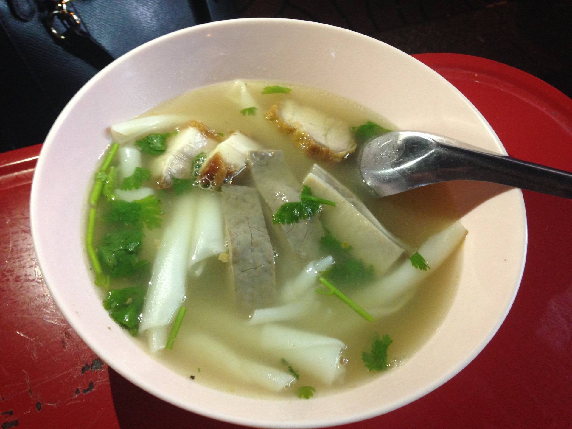 ก๋วยจั๊บนายเล็ก (อ้วน) หน้าตลาดเก่า ซอยเยาวราช11 ก๋วยจั๊บนายเล็ก (อ้วน) หน้าตลาดเก่า ซอยเยาวราช11