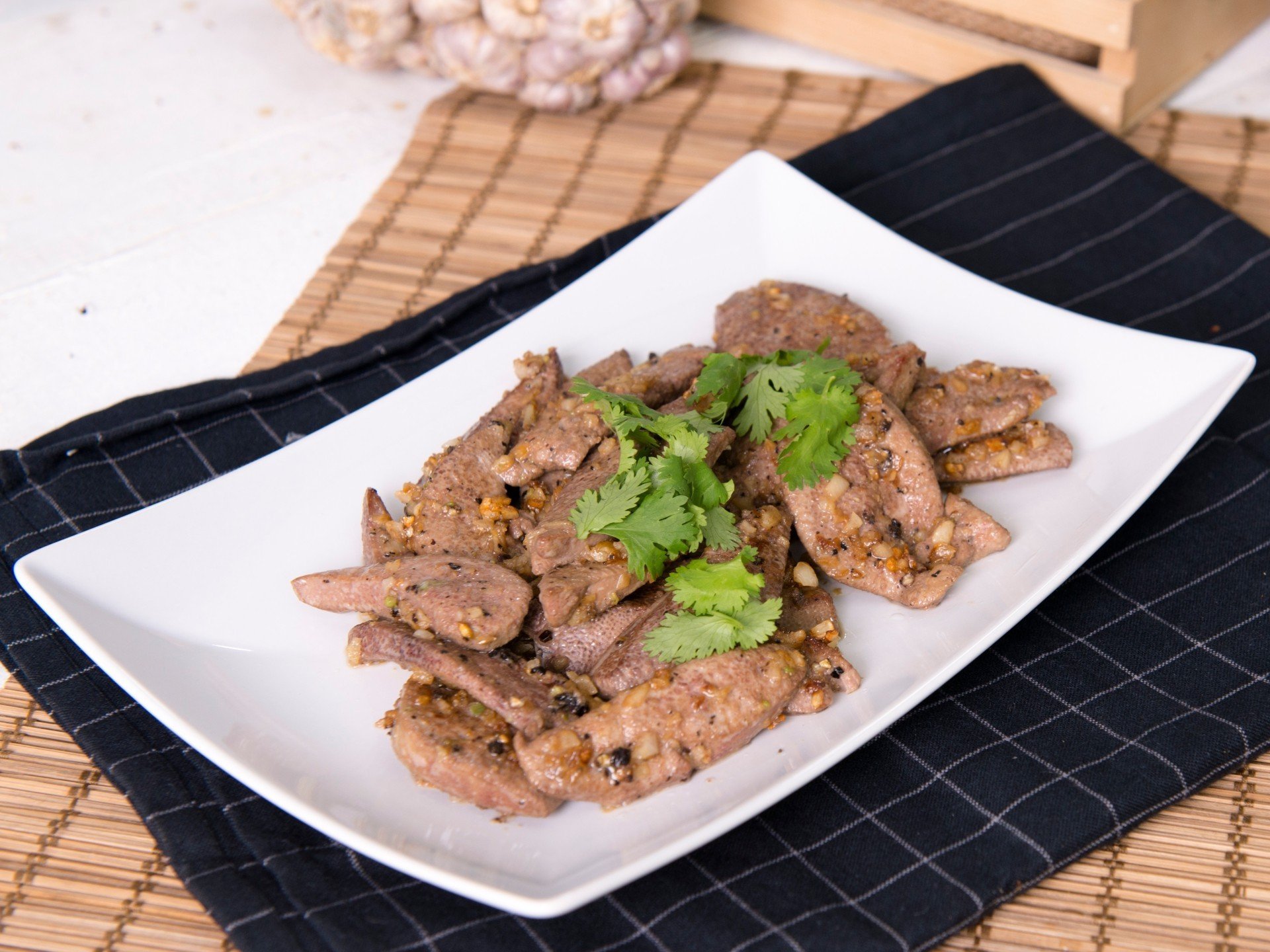 ตับทอดกระเทียมพริกไทย