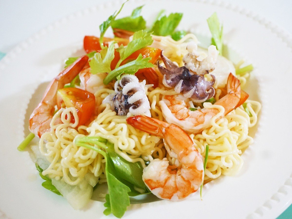 ยำมาม่าทะเล