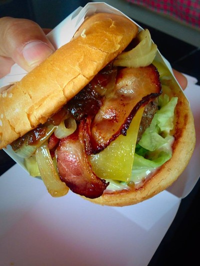 โชคชัยสเต็กเบอร์เกอร์ (CHOK CHAI STEAK BURGER) โชคชัยสเต็กเบอร์เกอร์ (CHOK CHAI STEAK BURGER)